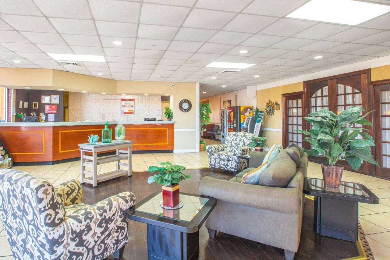 Econo Lodge Choice Hotels I 95 Savannah Gateway 24 Hour Fitness Center On Site Guest Laundry On Site Perkins Restaurant Georgetown Esterno foto