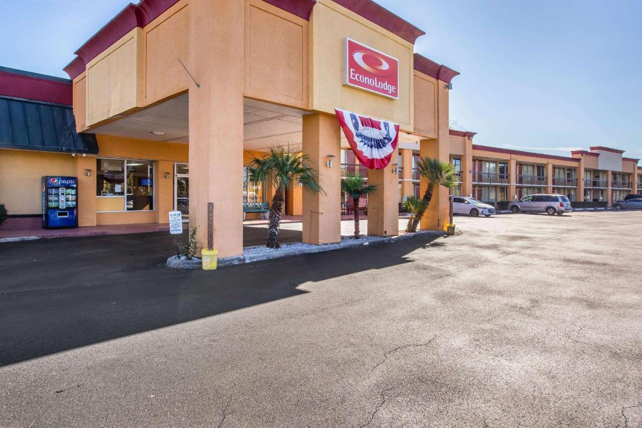 Econo Lodge Choice Hotels I 95 Savannah Gateway 24 Hour Fitness Center On Site Guest Laundry On Site Perkins Restaurant Georgetown Esterno foto