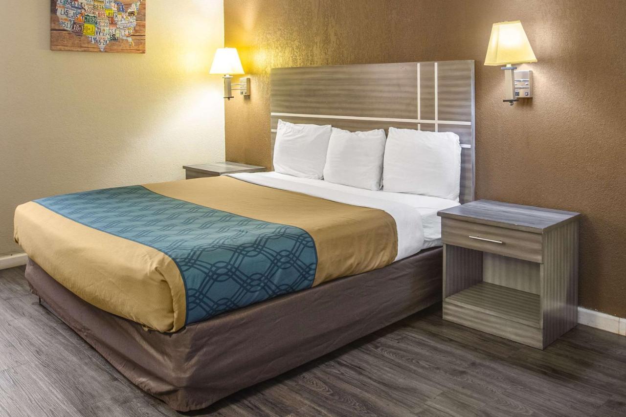 Econo Lodge Choice Hotels I 95 Savannah Gateway 24 Hour Fitness Center On Site Guest Laundry On Site Perkins Restaurant Georgetown Esterno foto