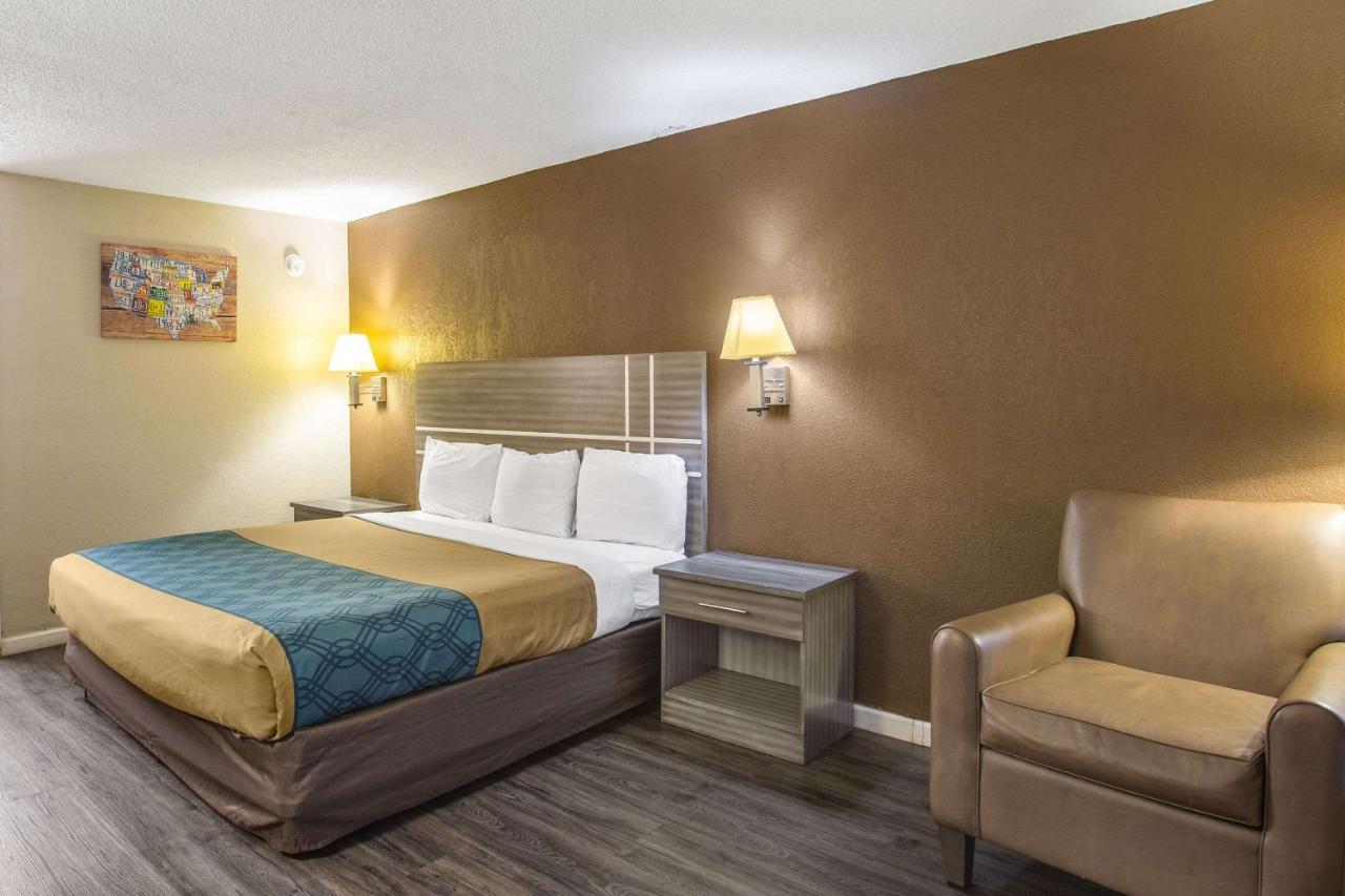 Econo Lodge Choice Hotels I 95 Savannah Gateway 24 Hour Fitness Center On Site Guest Laundry On Site Perkins Restaurant Georgetown Esterno foto