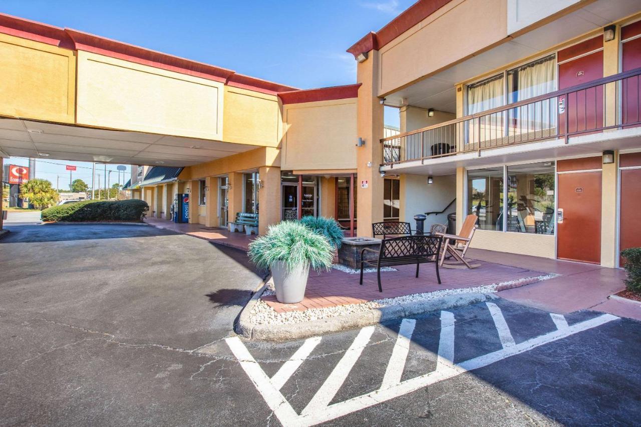 Econo Lodge Choice Hotels I 95 Savannah Gateway 24 Hour Fitness Center On Site Guest Laundry On Site Perkins Restaurant Georgetown Esterno foto