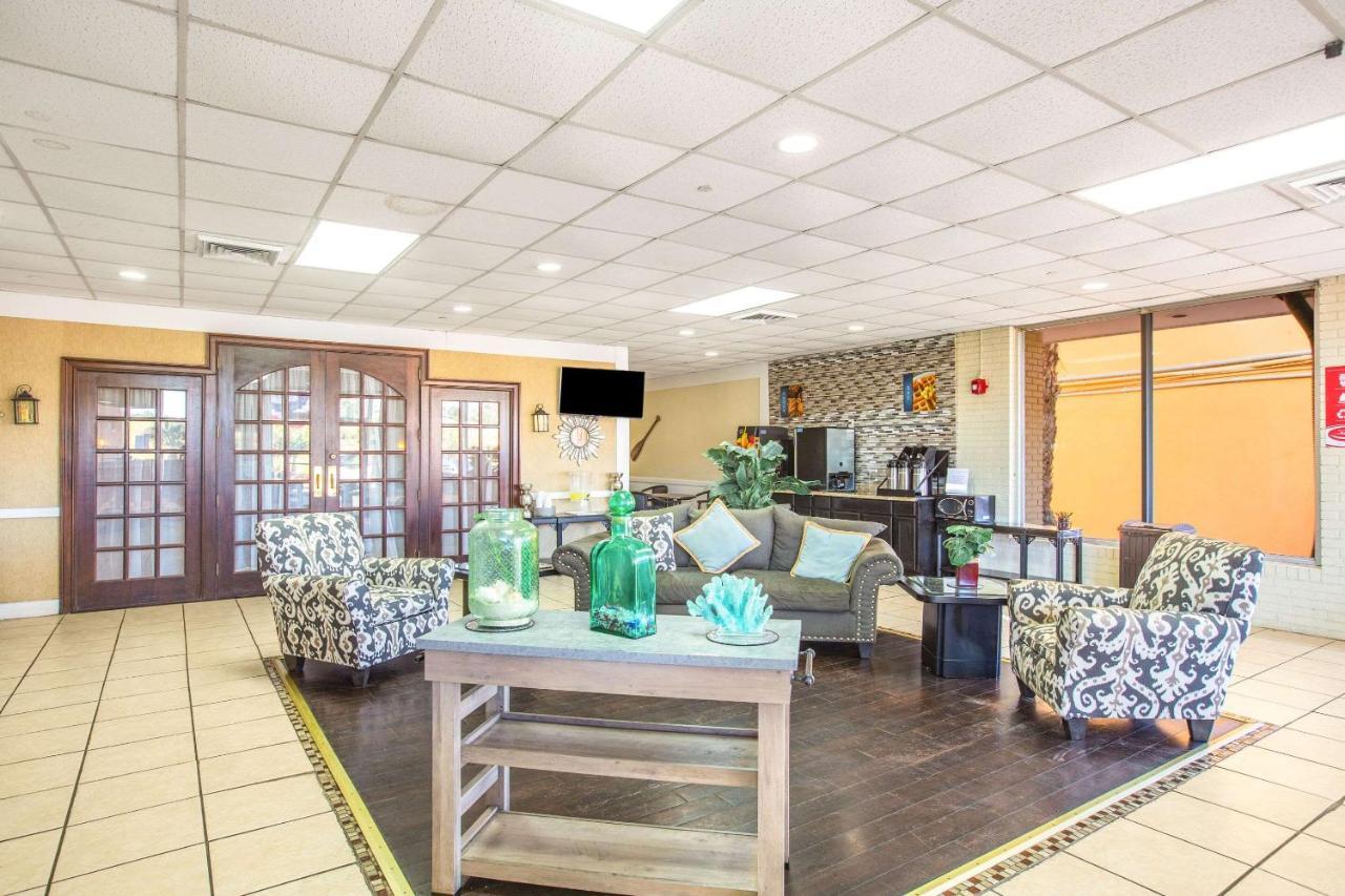 Econo Lodge Choice Hotels I 95 Savannah Gateway 24 Hour Fitness Center On Site Guest Laundry On Site Perkins Restaurant Georgetown Esterno foto
