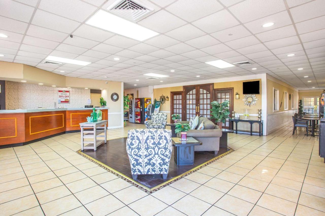 Econo Lodge Choice Hotels I 95 Savannah Gateway 24 Hour Fitness Center On Site Guest Laundry On Site Perkins Restaurant Georgetown Esterno foto