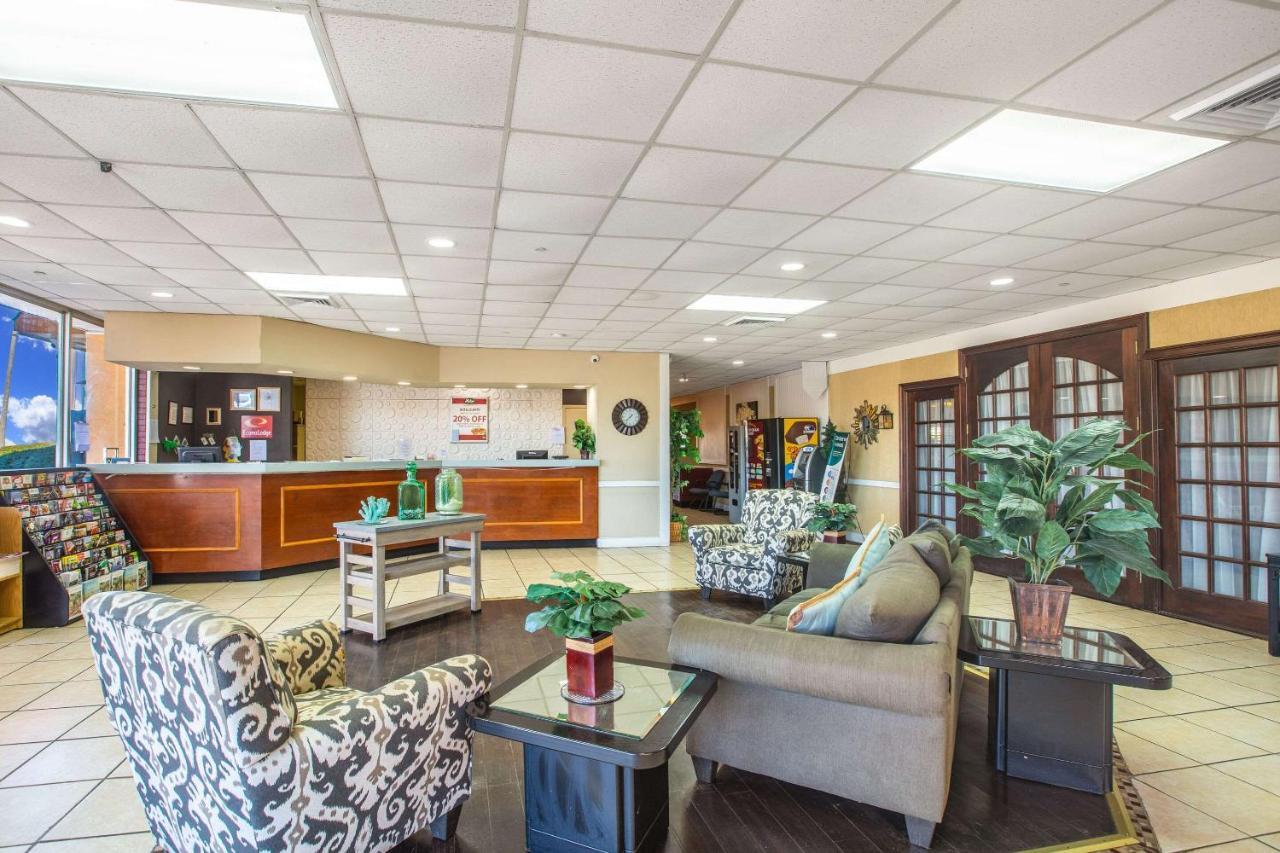 Econo Lodge Choice Hotels I 95 Savannah Gateway 24 Hour Fitness Center On Site Guest Laundry On Site Perkins Restaurant Georgetown Esterno foto