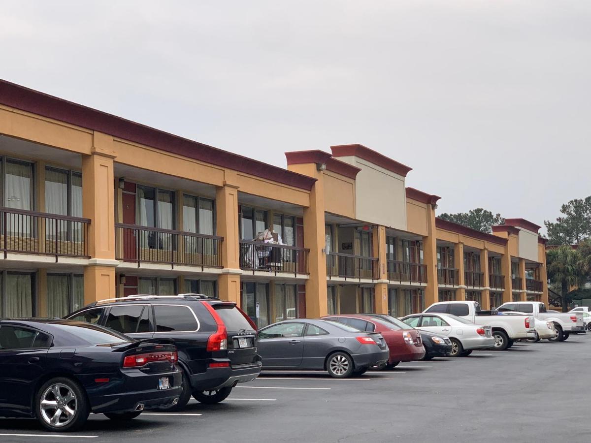 Econo Lodge Choice Hotels I 95 Savannah Gateway 24 Hour Fitness Center On Site Guest Laundry On Site Perkins Restaurant Georgetown Esterno foto